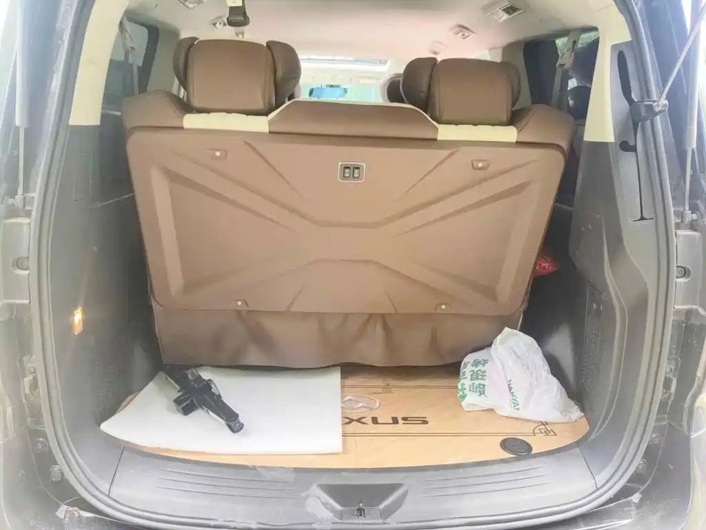 SAIC Maxus Maxus G20 2022 2023 PLUS 2.0T Gasoline Automatic Luxury Edition