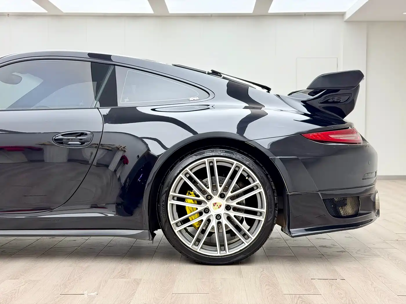 Porsche 911 2013 Carrera 4 3.4L фото 8