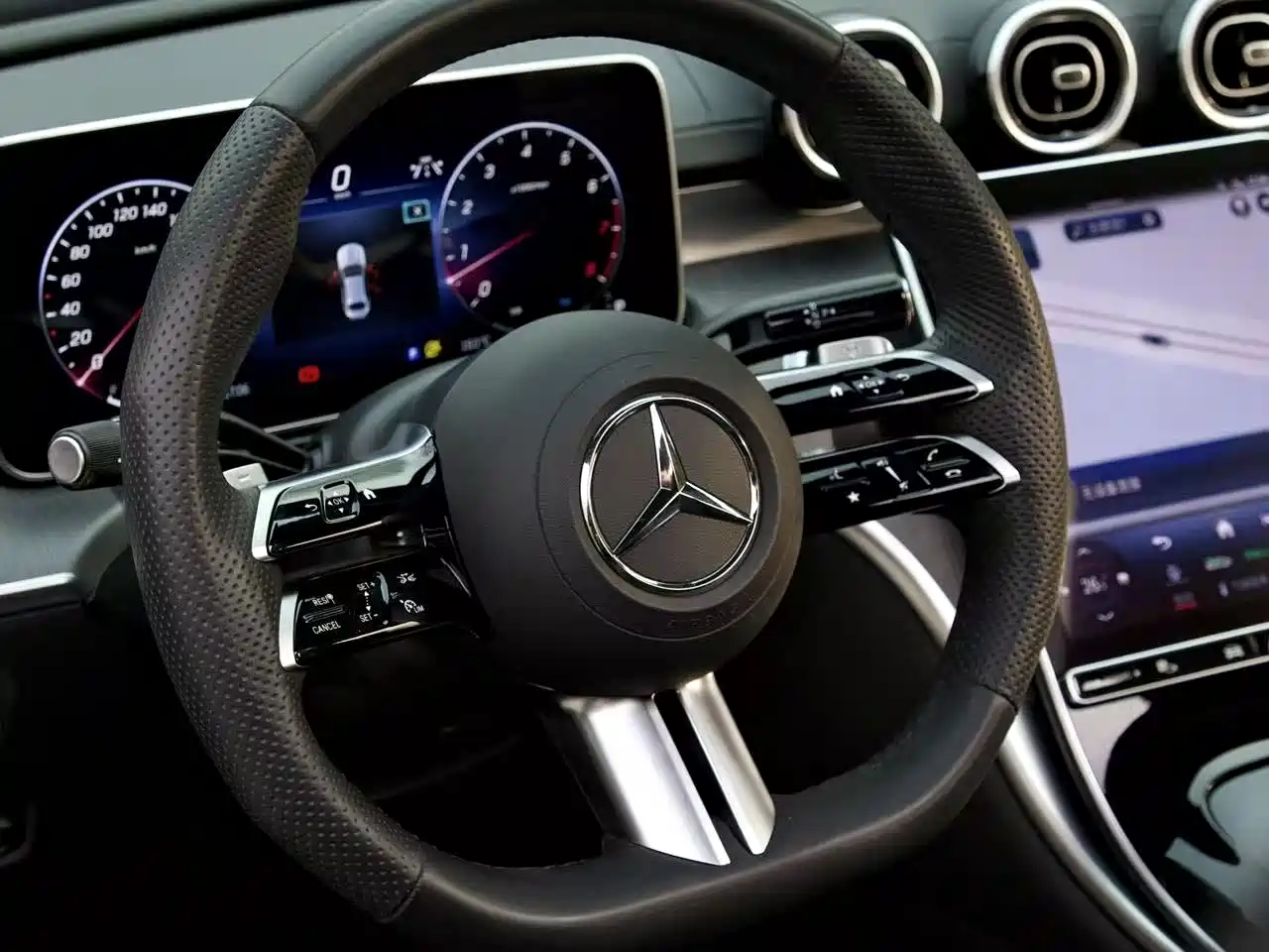 Mercedes-Benz C-Class 2024 C 200 L Sport Edition фото 7