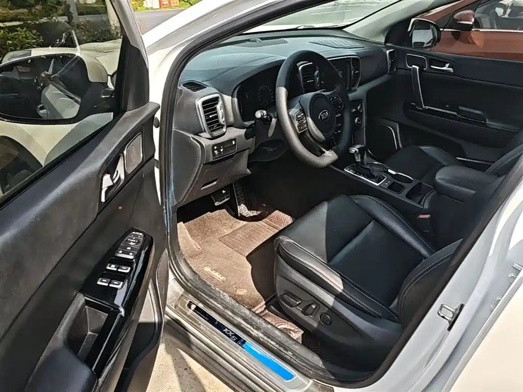 KIA KX5