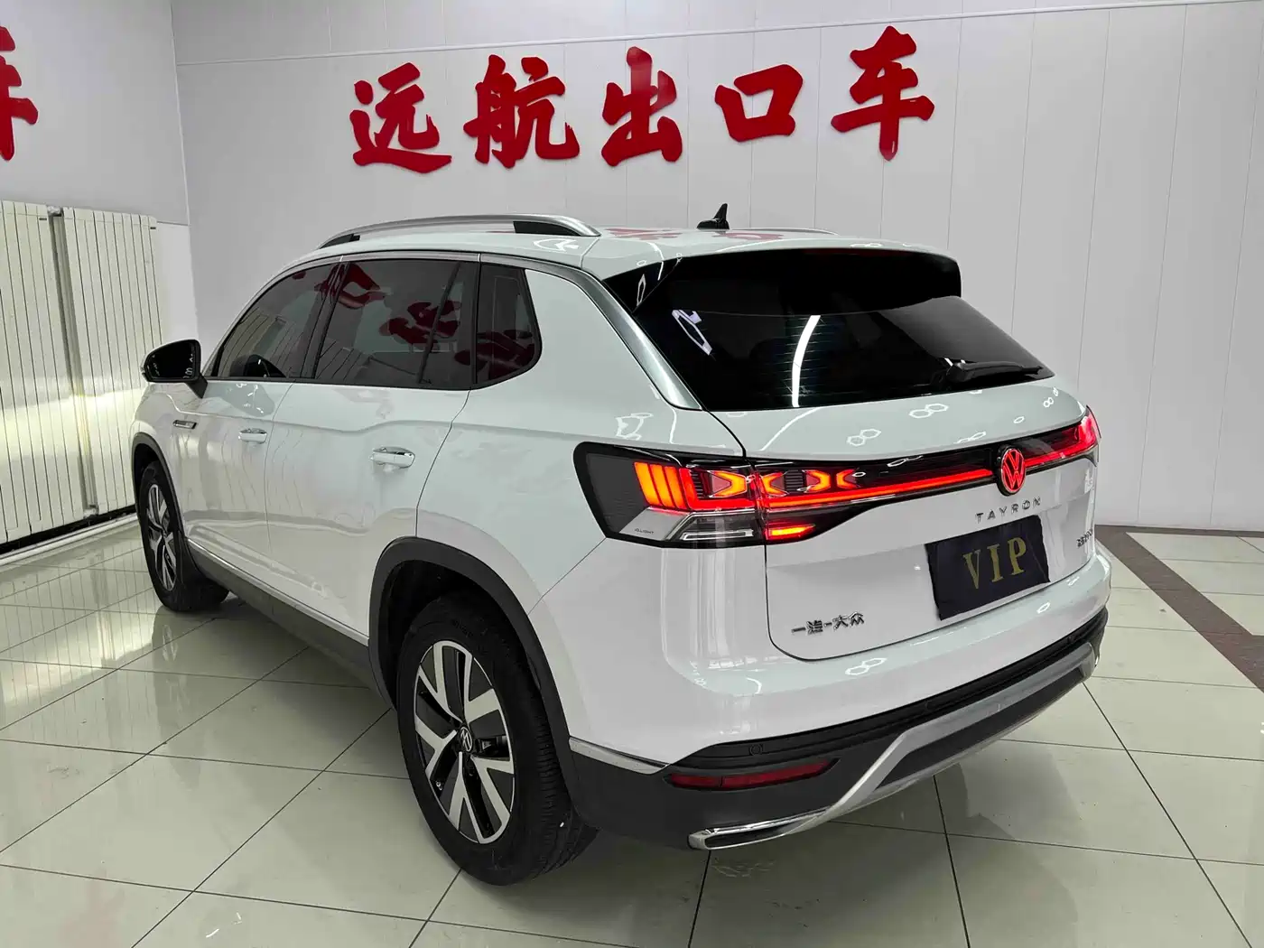 Volkswagen Tayron 2023 280TSI 2WD Luxury Plus Advanced Edition фото 6