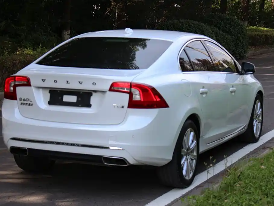Volvo S60 Plug-in Hybrid 2015 2015 S60L E-Drive Hybrid T6 Wisdom