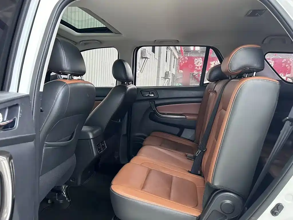Changan Oshan Changan Oushang CX70 2017 2017 CX70T 1.5T Automatic Zun Qing Edition
