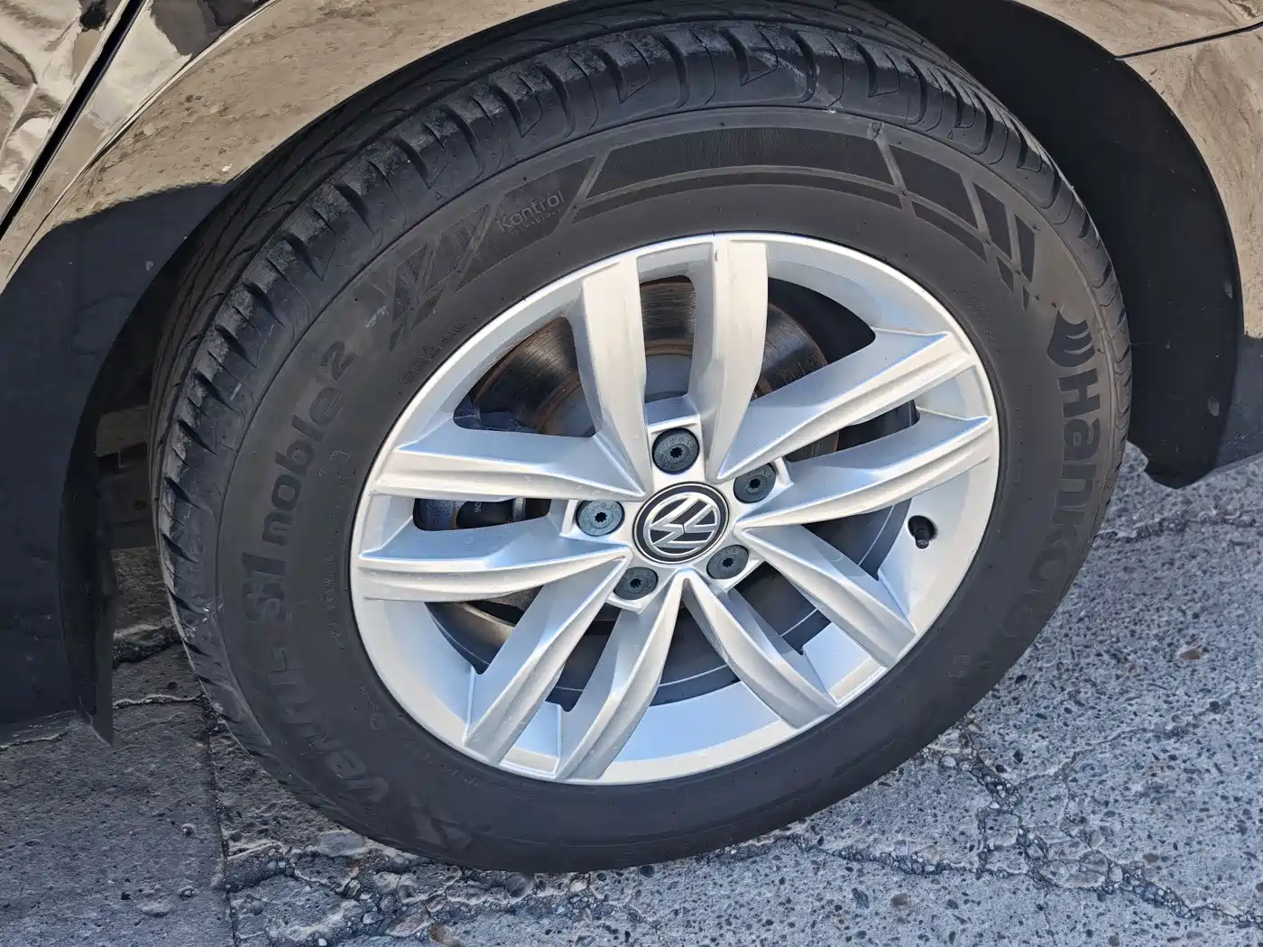 Volkswagen Passat 2015 1.8TSI Automatic Prestige Edition фото 16