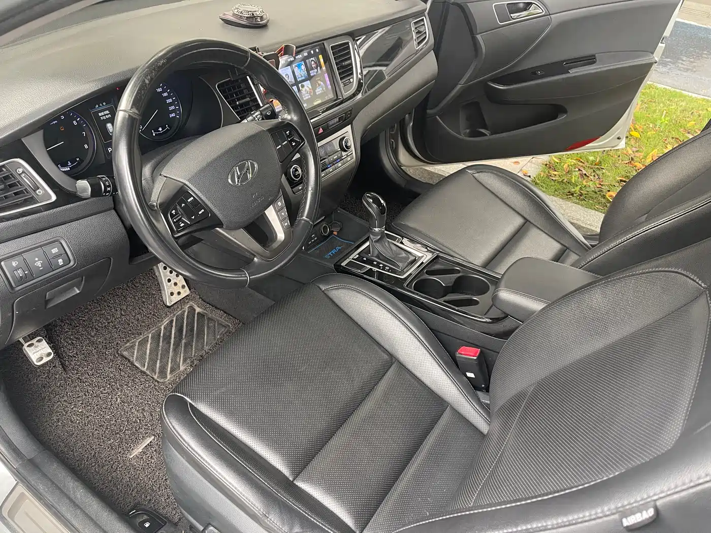 Hyundai Mistra 2014 1.8L Auto Premium DLX фото 8