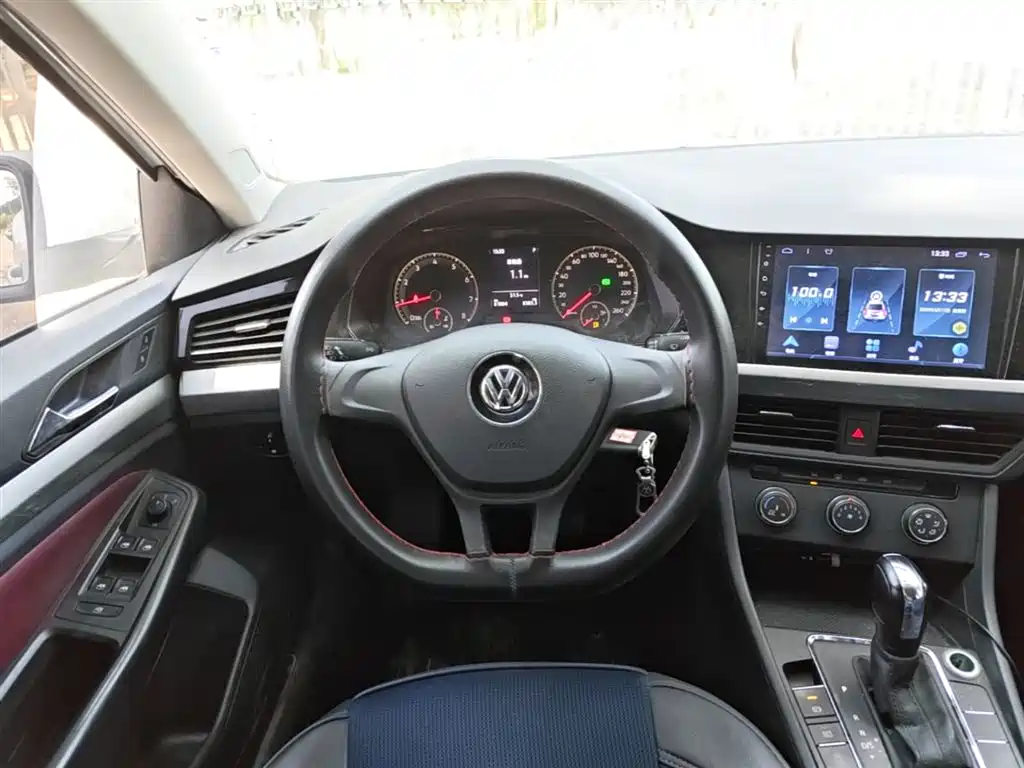 Volkswagen Bora 2019 Facelift 1.5L Automatic Fashion China VI фото 11