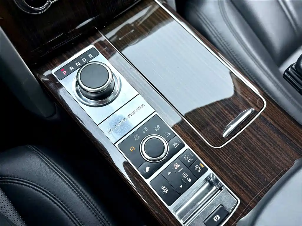 Land Rover Range Rover 2015 3.0 TDV6 Vogue фото 12