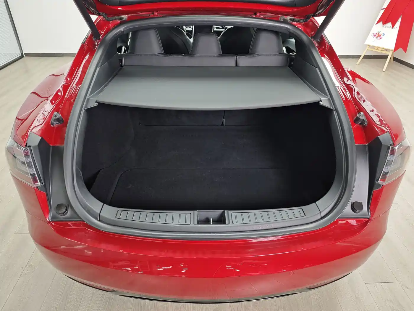 Фото 8 - Tesla Model S