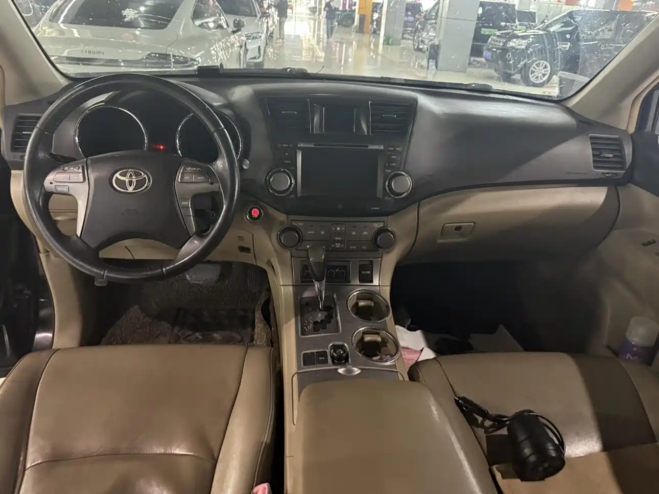 Toyota Highlander 2009 2.7L 2WD 7-seater Luxury Edition фото 9