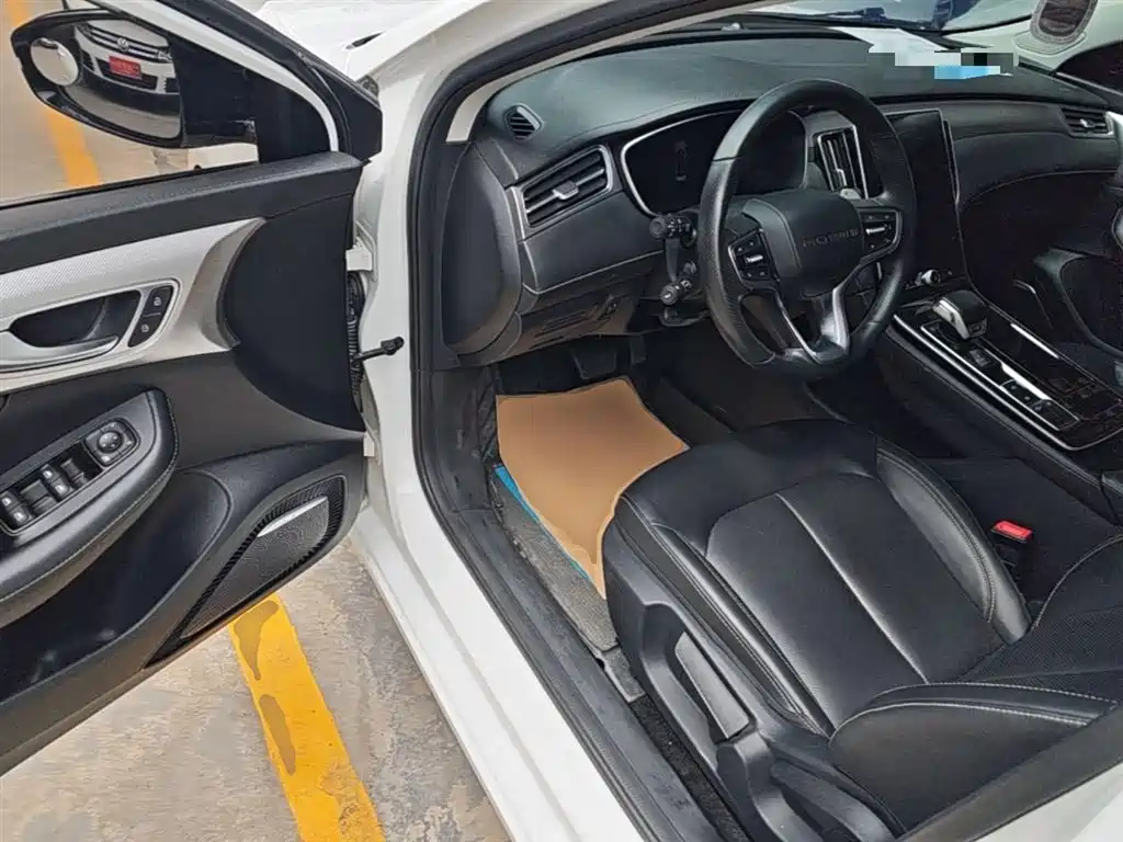 Фото 16 - Roewe i6 MAX