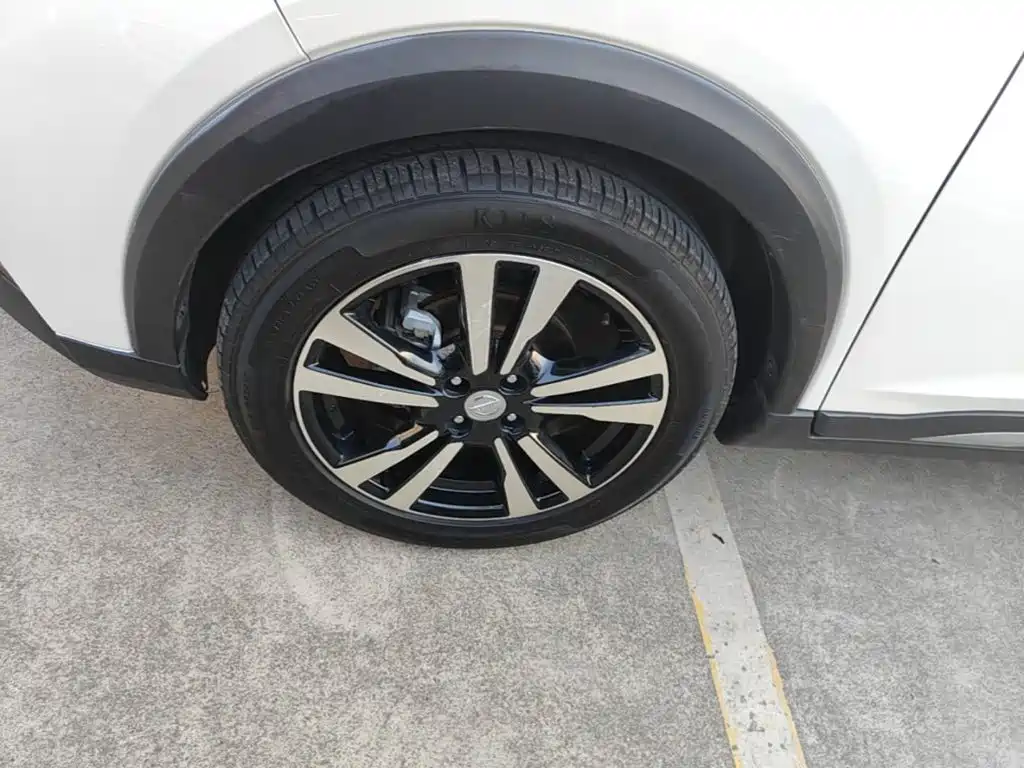 Фото 23 - Nissan Kicks