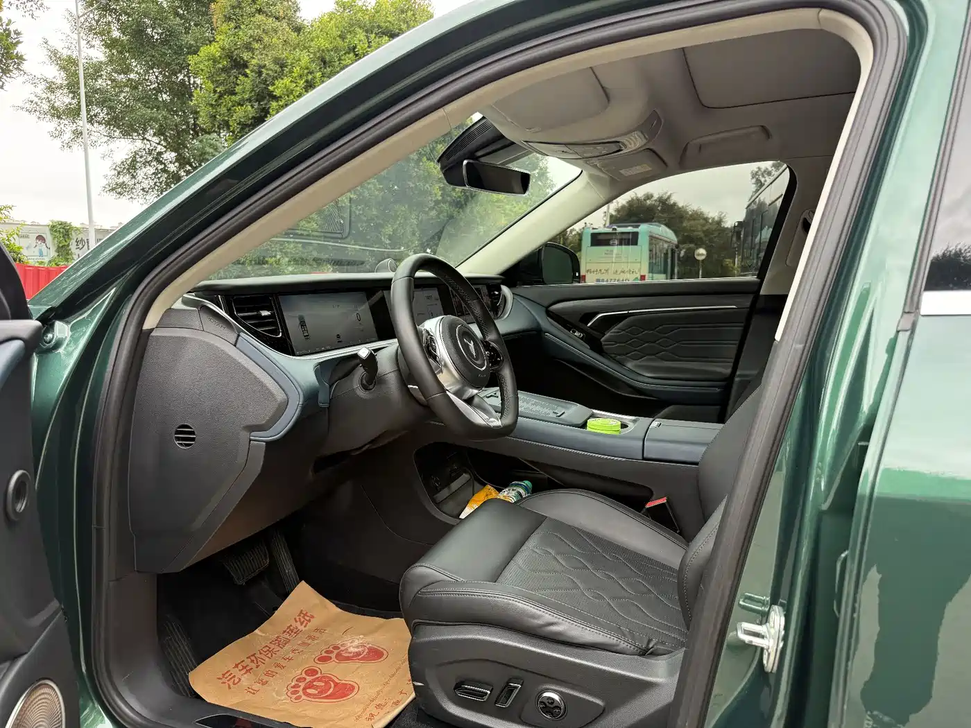 Voyah Auto VOYAH FREE 2024 Ultra Long Range Intelligent Driving Edition фото 8