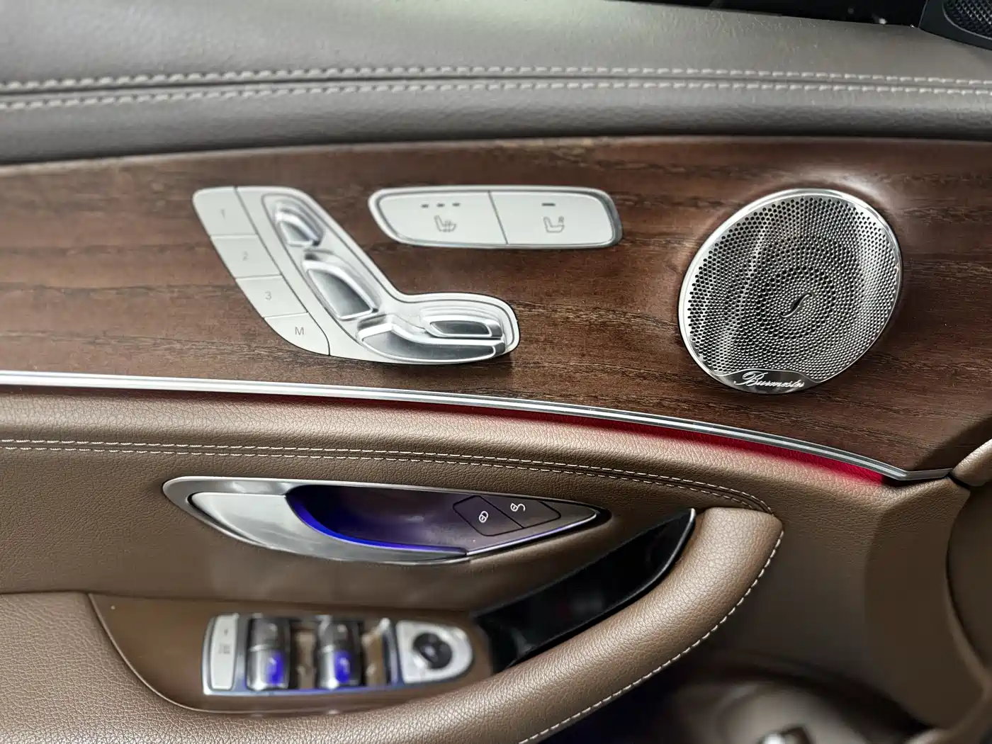 Mercedes-Benz E-Class 2023 E 300 L Luxury фото 11