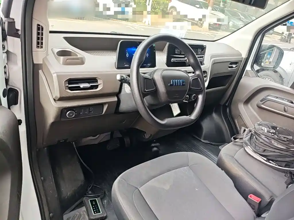 Jiangling E-Fushun 2025 2025 Clear Window Version 41.86kWh Short Wheelbase Low Roof