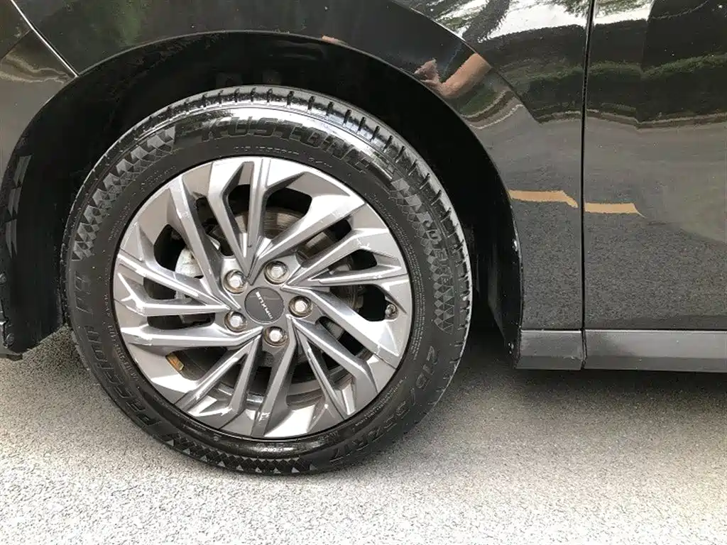 SAIC Maxus Maxus G50 2019 1.5T Automatic Luxury Edition China VI фото 16