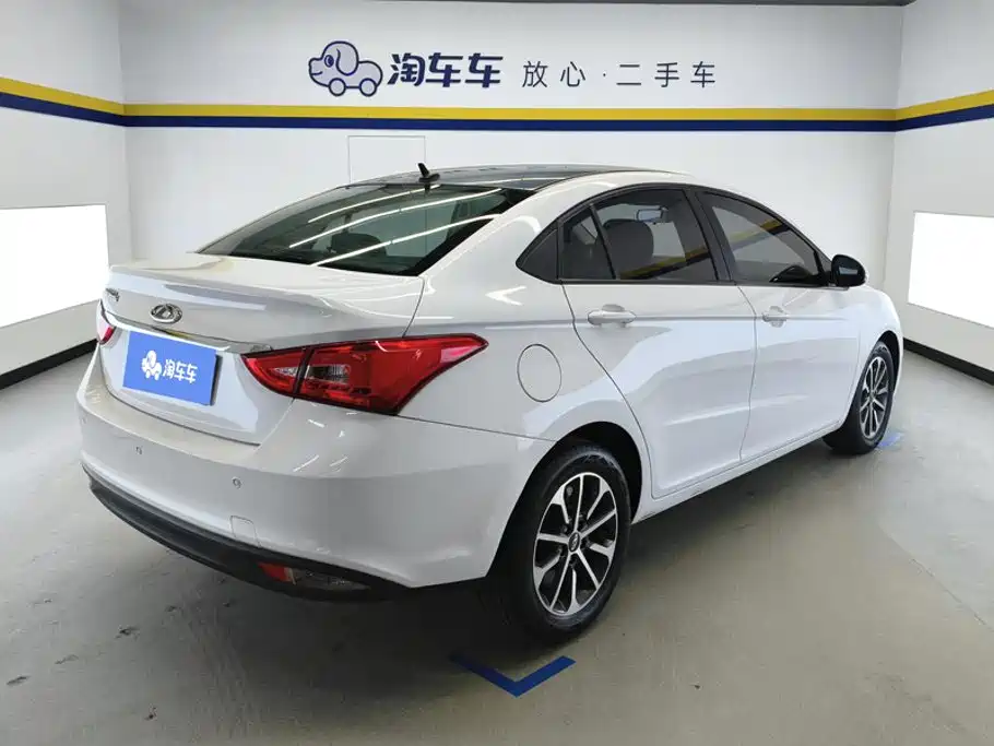 Фото 3 - Chery Arrizo 5