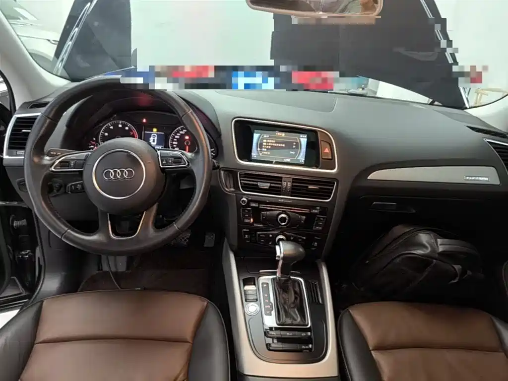 Audi Q5 2018 Collector's Edition 40 TFSI Progressive фото 10