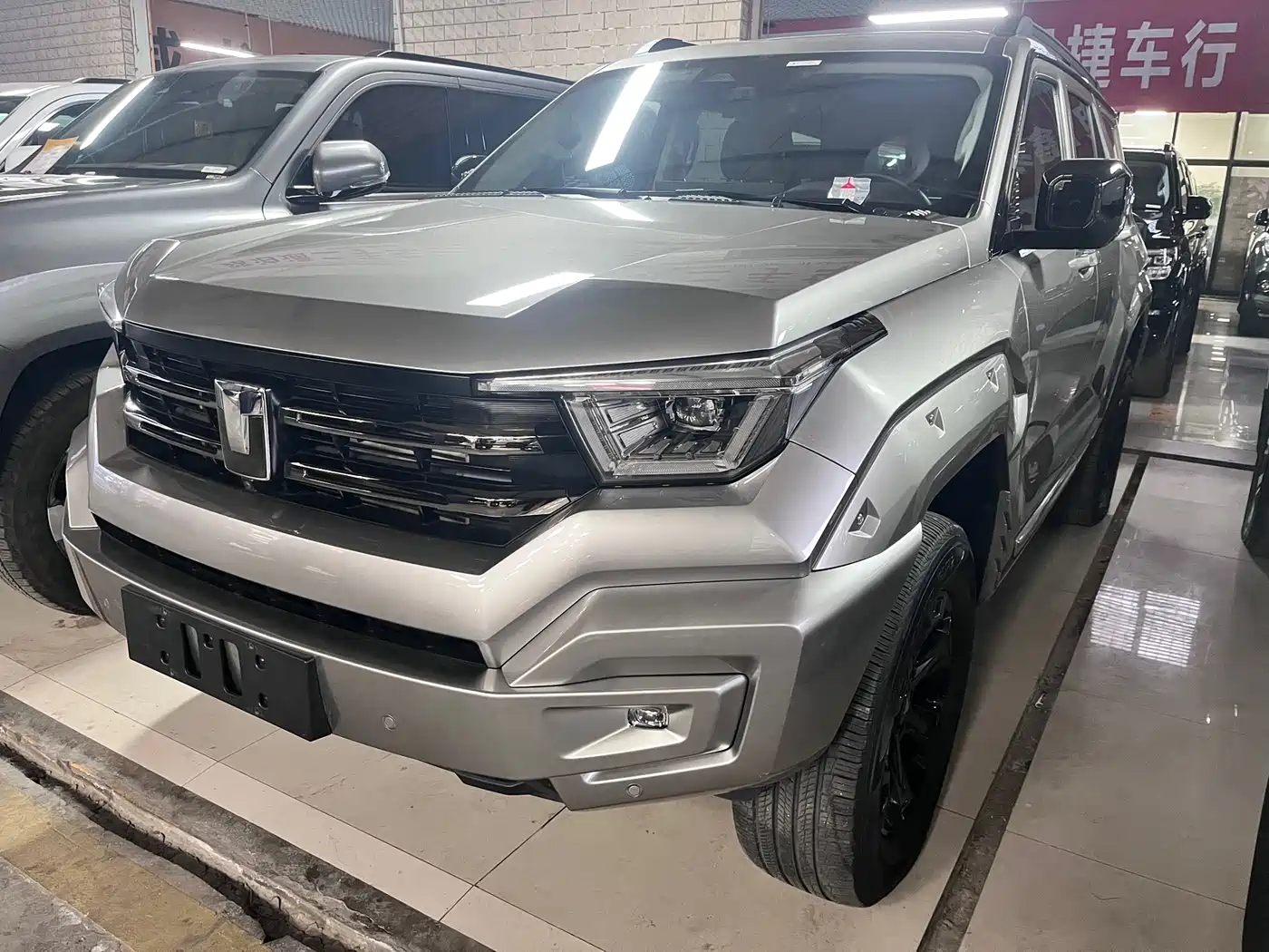 TANK TANK 400 NEW ENERGY