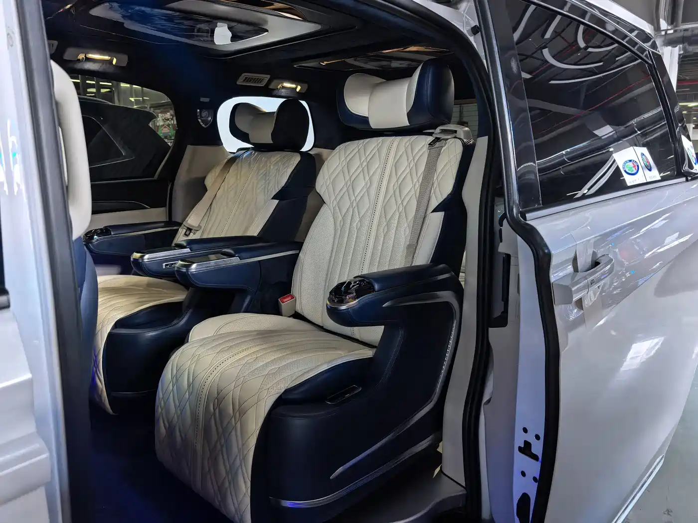 Buick GL8 2023 ES Landmaster 653T Smart Luxury Harmony Edition фото 8
