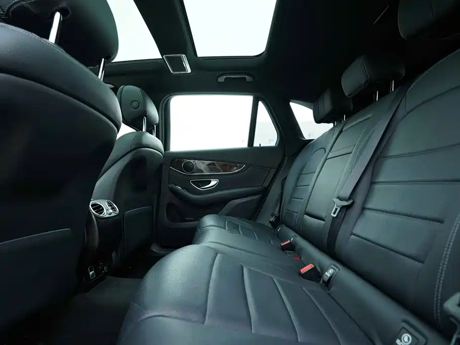 Mercedes-Benz GLC 2019 GLC 260 L 4MATIC Dynamic фото 19