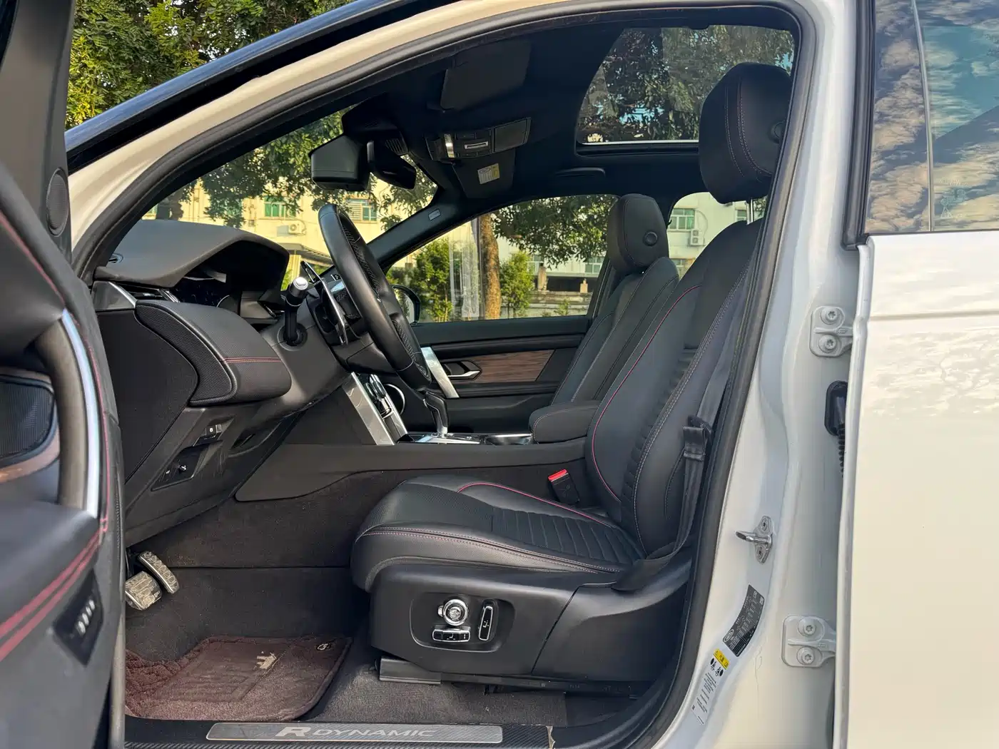 Land Rover Discovery Sport 2020 249PS R-Dynamic Performance Tech 5-seater фото 15
