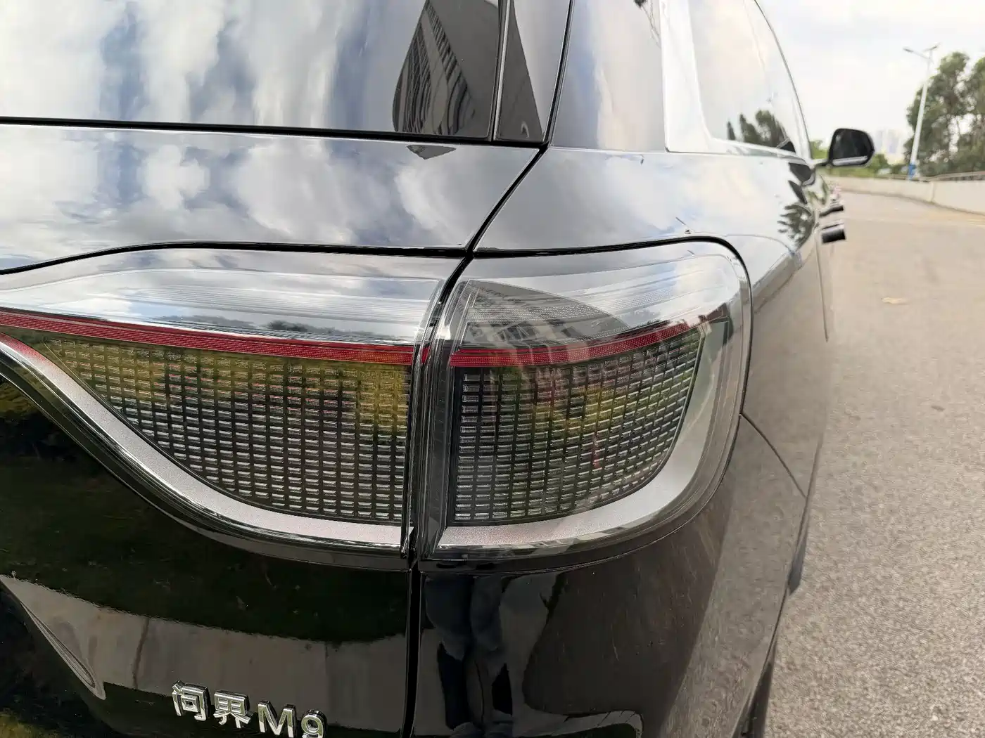 AITO Wenjie AITO M9 2024 Range Extender Max Edition 42kWh 6-seater фото 34
