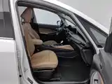 Photo 23 - Buick GL6