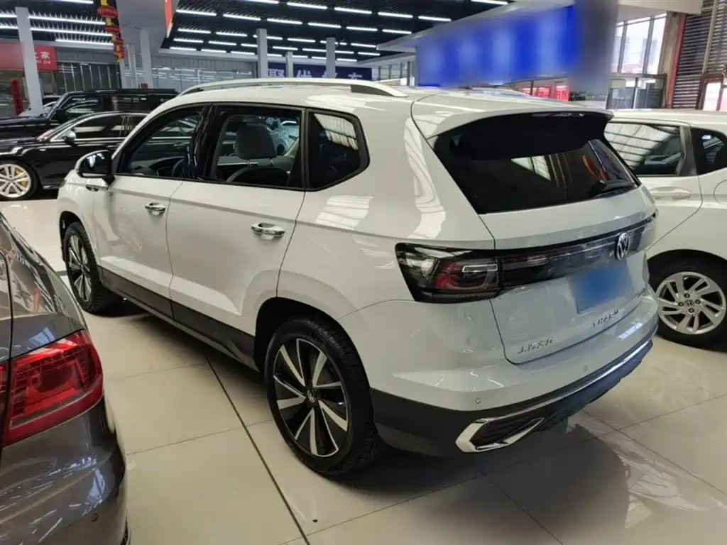 Volkswagen Tharu 2023 300TSI 2WD Bright Moon Edition фото 5