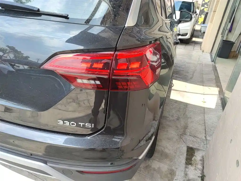 Volkswagen Tayron 2022 330TSI 2WD Luxury Smart Connect Edition фото 8