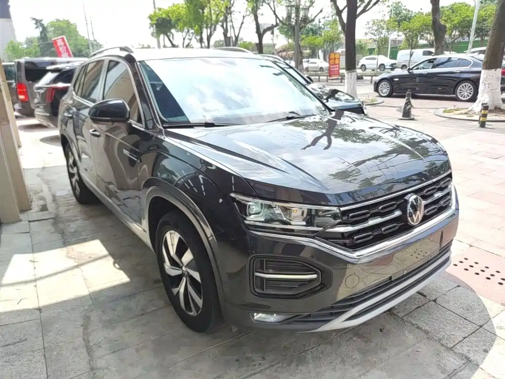 Volkswagen Tayron 2022 330TSI 2WD Luxury Smart Connect Edition фото 4