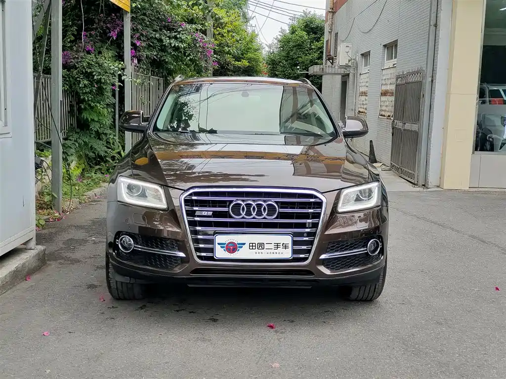 Audi Q5 2015 40 TFSI Technology фото 2