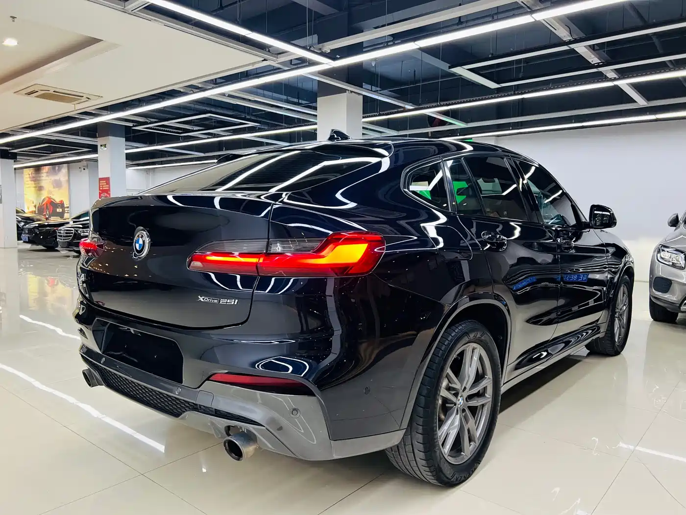BMW X4 2019 xDrive25i M Sport Package фото 18