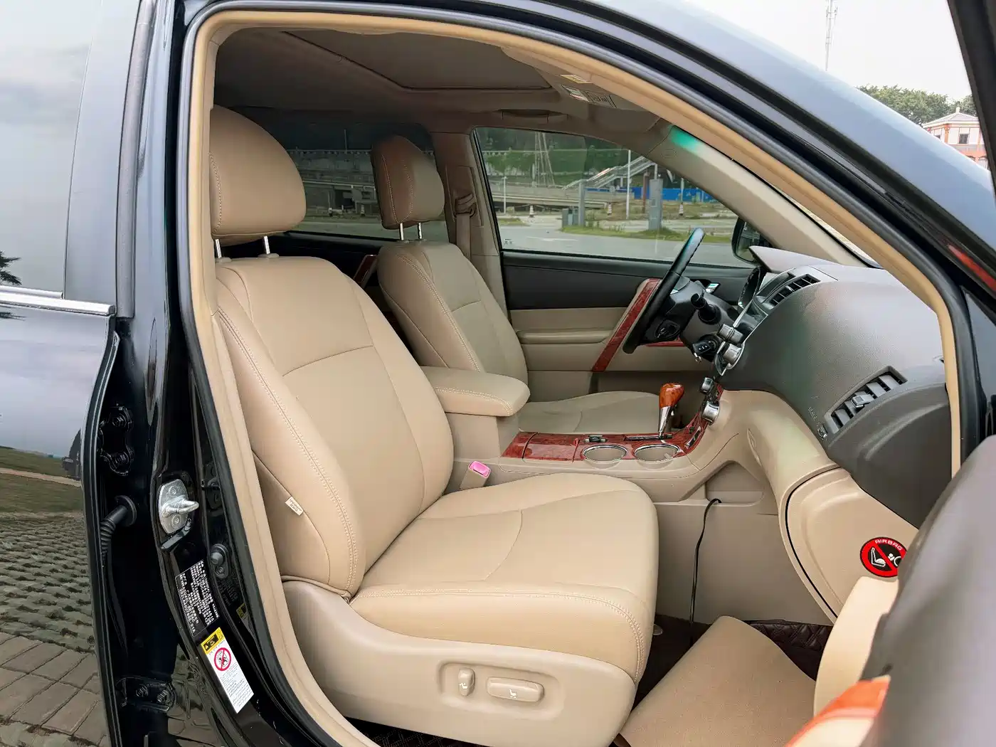 Toyota Highlander 2012 2.7L 2WD 7-Seater Luxury Edition фото 15