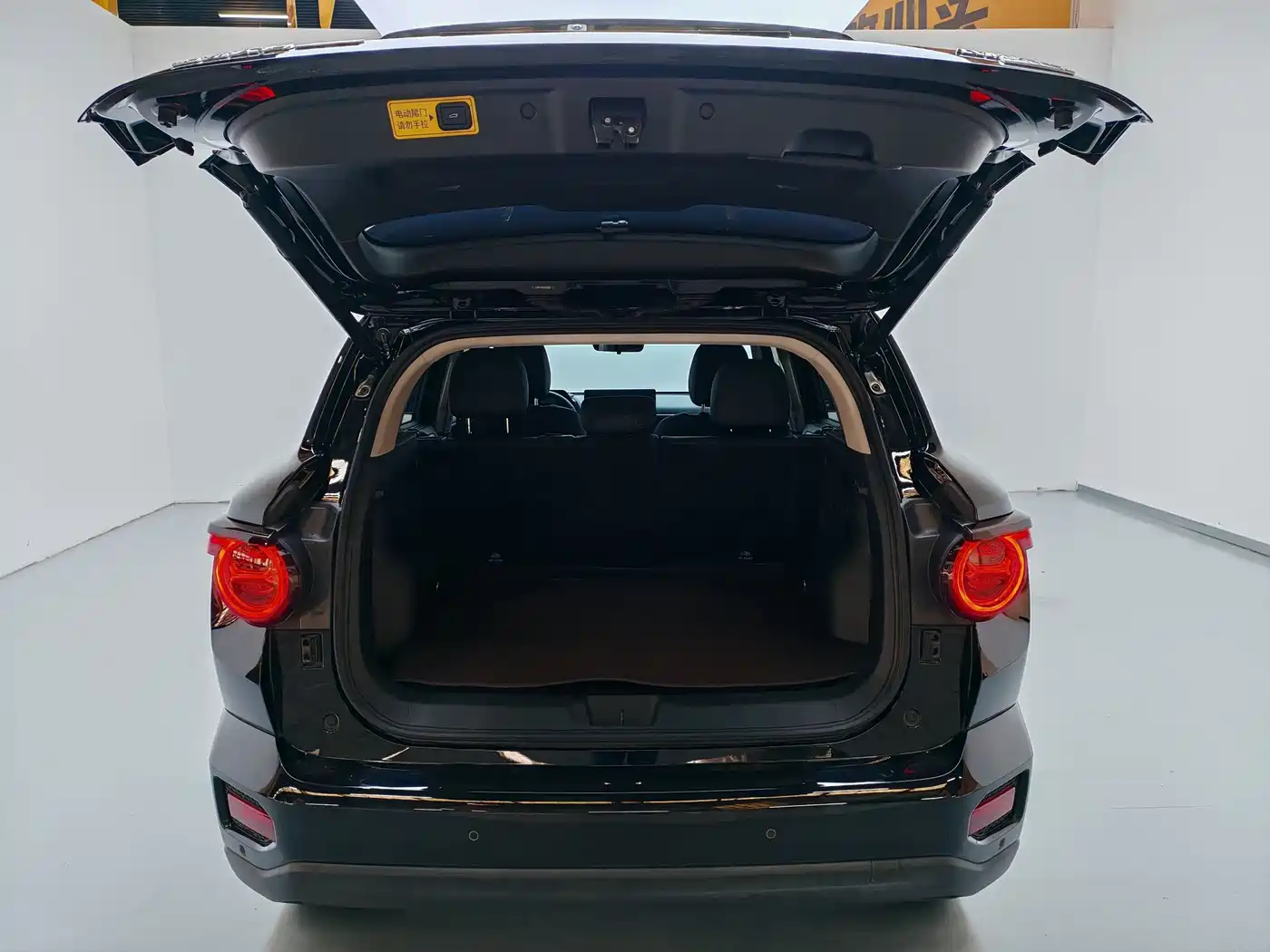 Haval Second-Generation Big Dog New Energy 2025 Hi4 145km Premium Edition фото 13