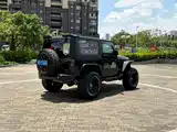 Фото 12 - Jeep Wrangler