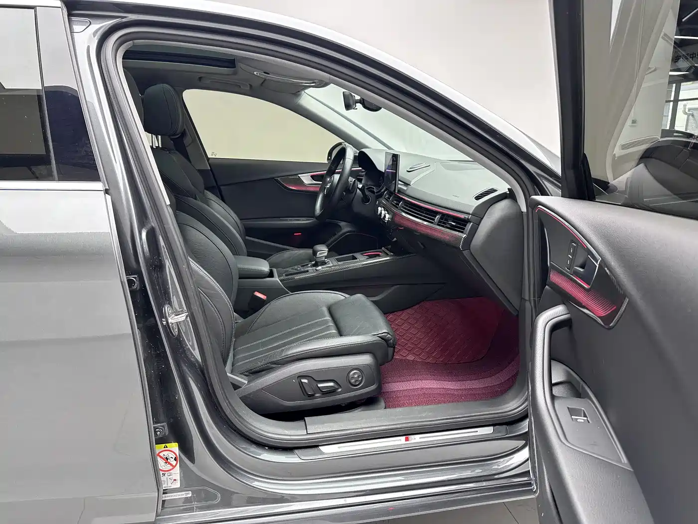 Audi A4L 2021 40 TFSI Premium Life Edition фото 14