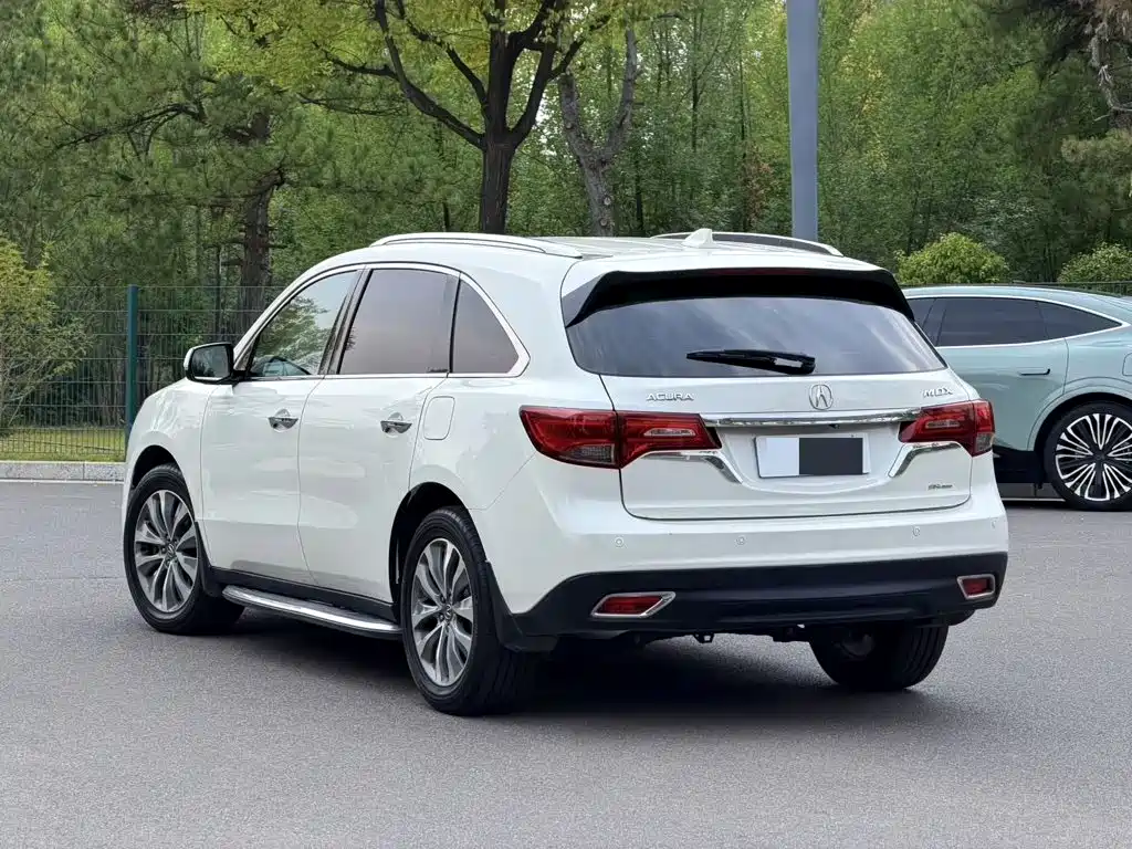 Photo 4 - Acura MDX