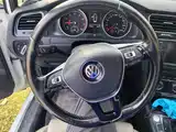 Фото 15 - Volkswagen Golf