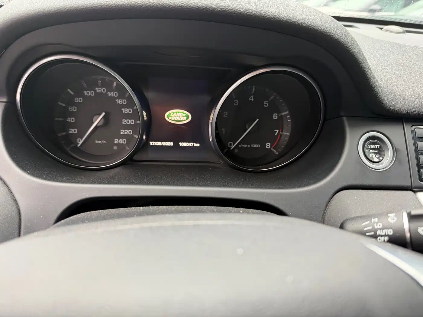Land Rover Discovery Sport 2016 2.0T HSE фото 9