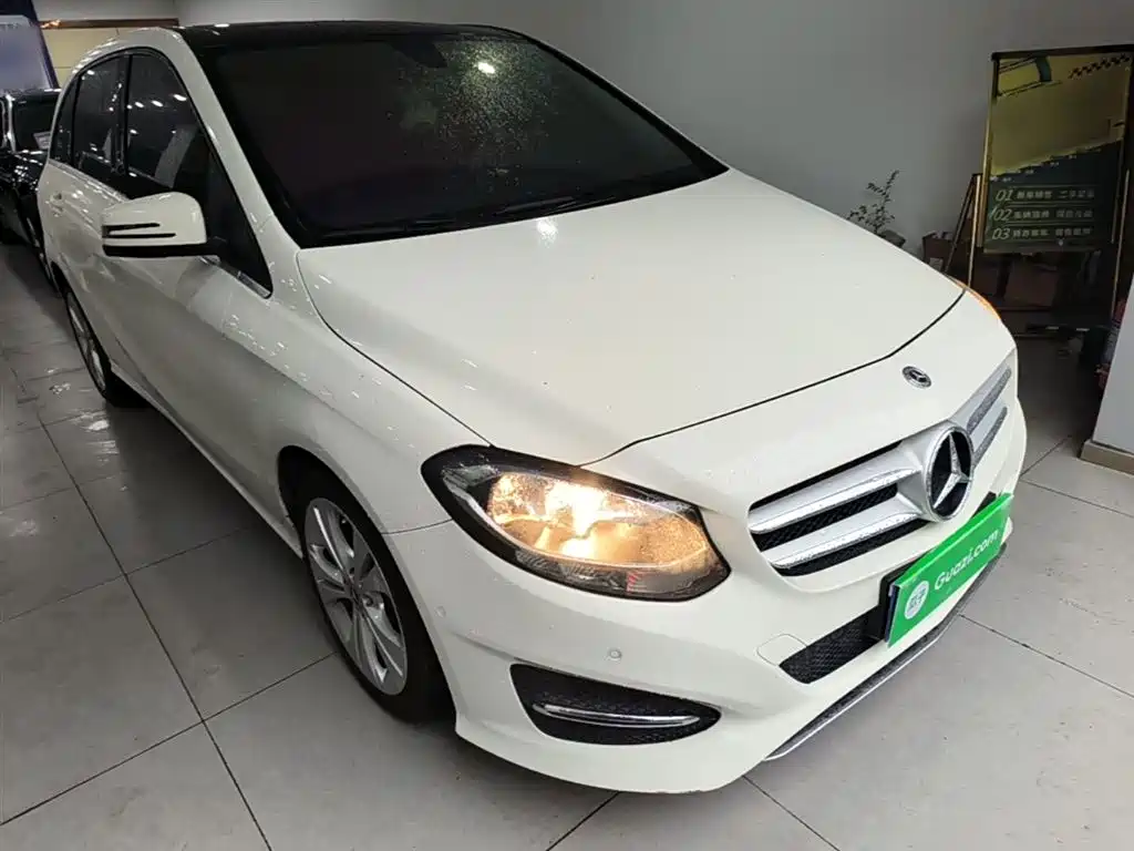 Mercedes-Benz B-Class 2017 B 200 Dynamic фото 3