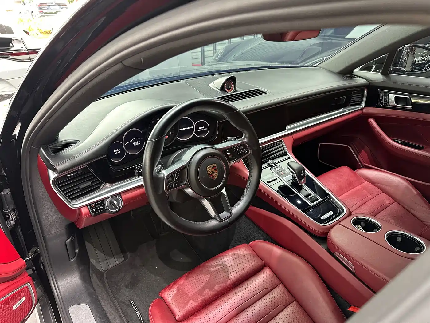 Porsche Panamera 2019 Panamera 2.9T фото 3