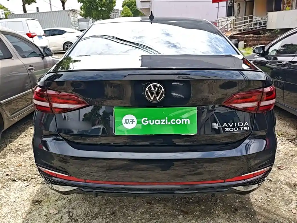 Volkswagen Lavida 2024 Model 300TSI DSG Starlight Full Comfort Edition фото 6