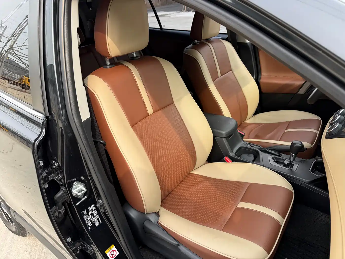 Toyota RAV4 Rongfang 2016 2.0L CVT 2WD Urban (China V) фото 13