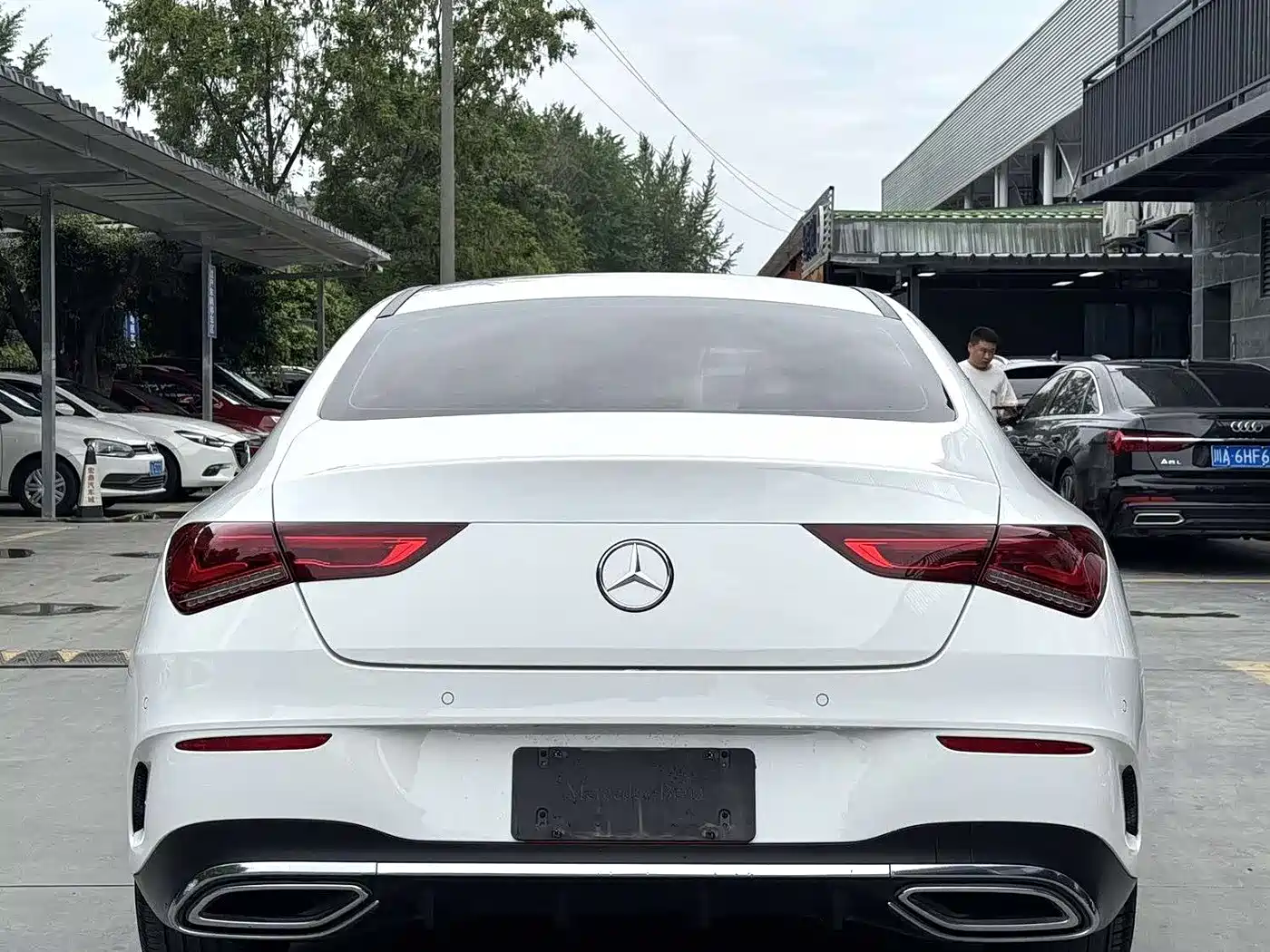 MERCEDES-BENZ CLA