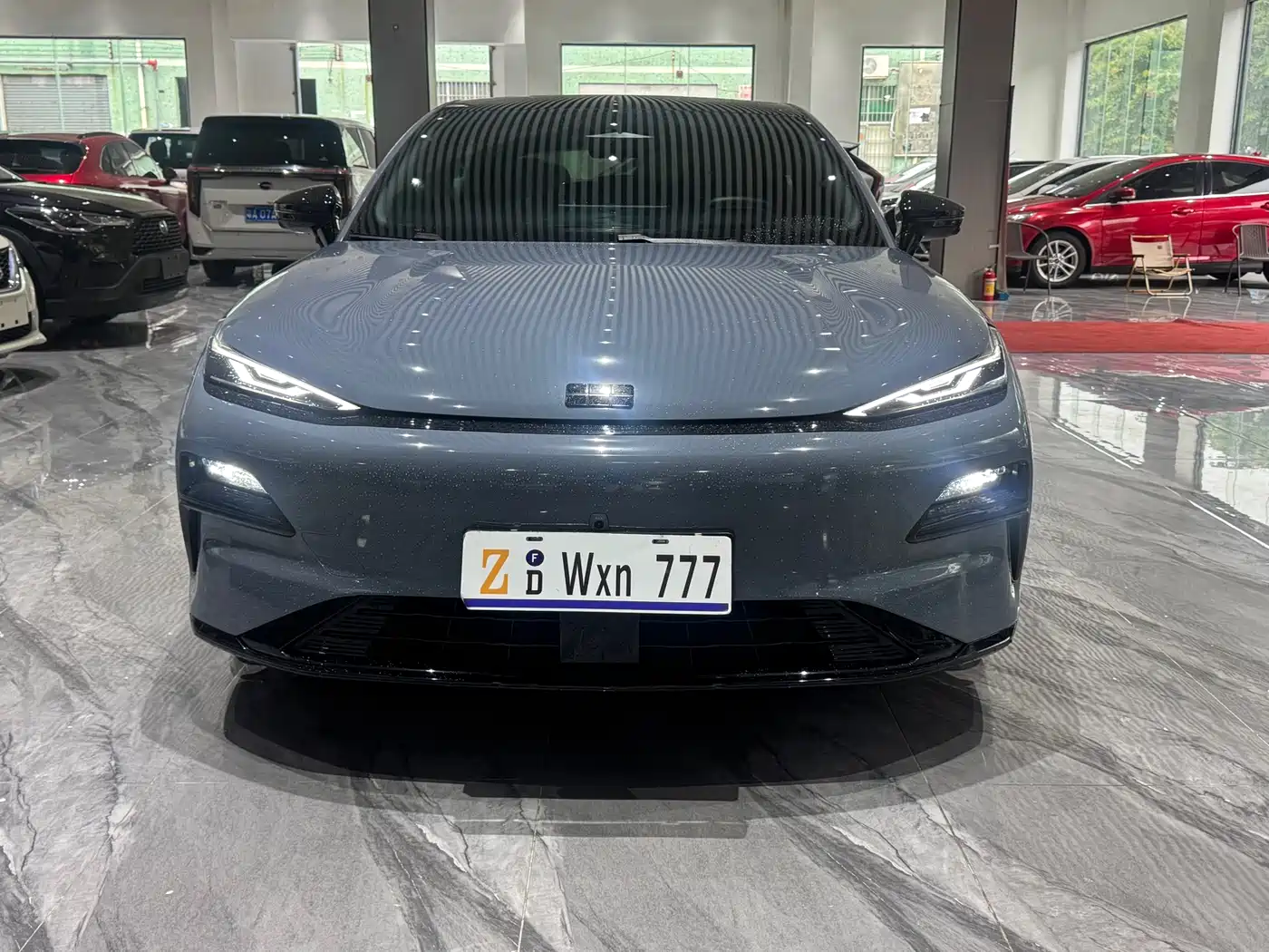 Geely Galaxy Galaxy Xingyao 8 2025 130km EM-i Premium Edition фото 2