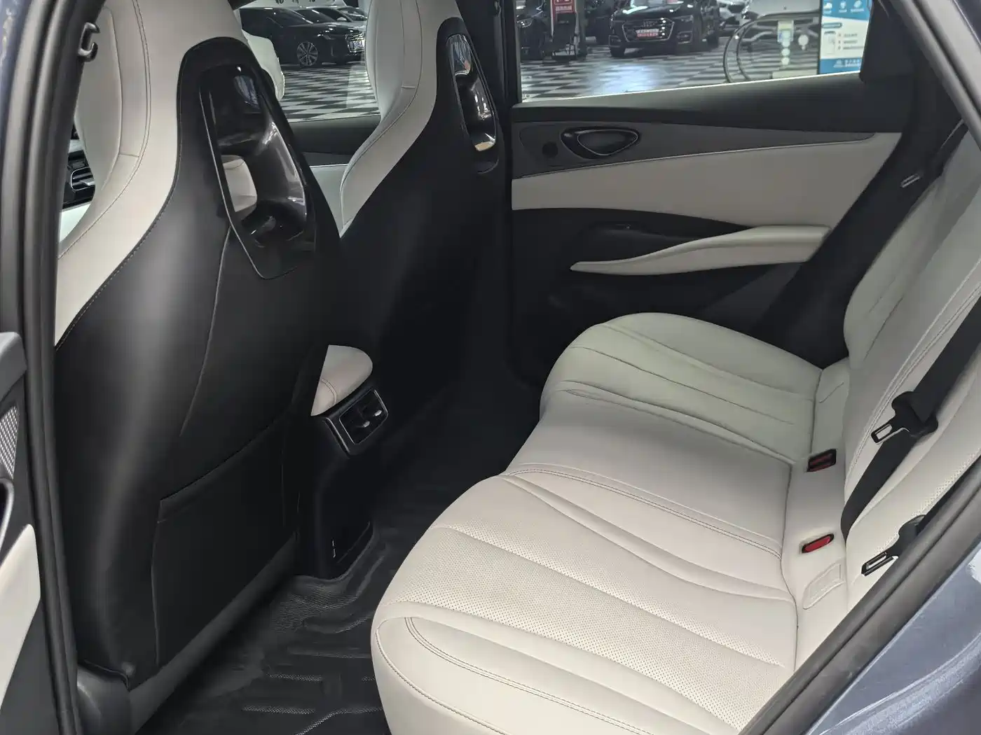 BYD Seal 06 New Energy 2024 DM-i 120KM Honor фото 9