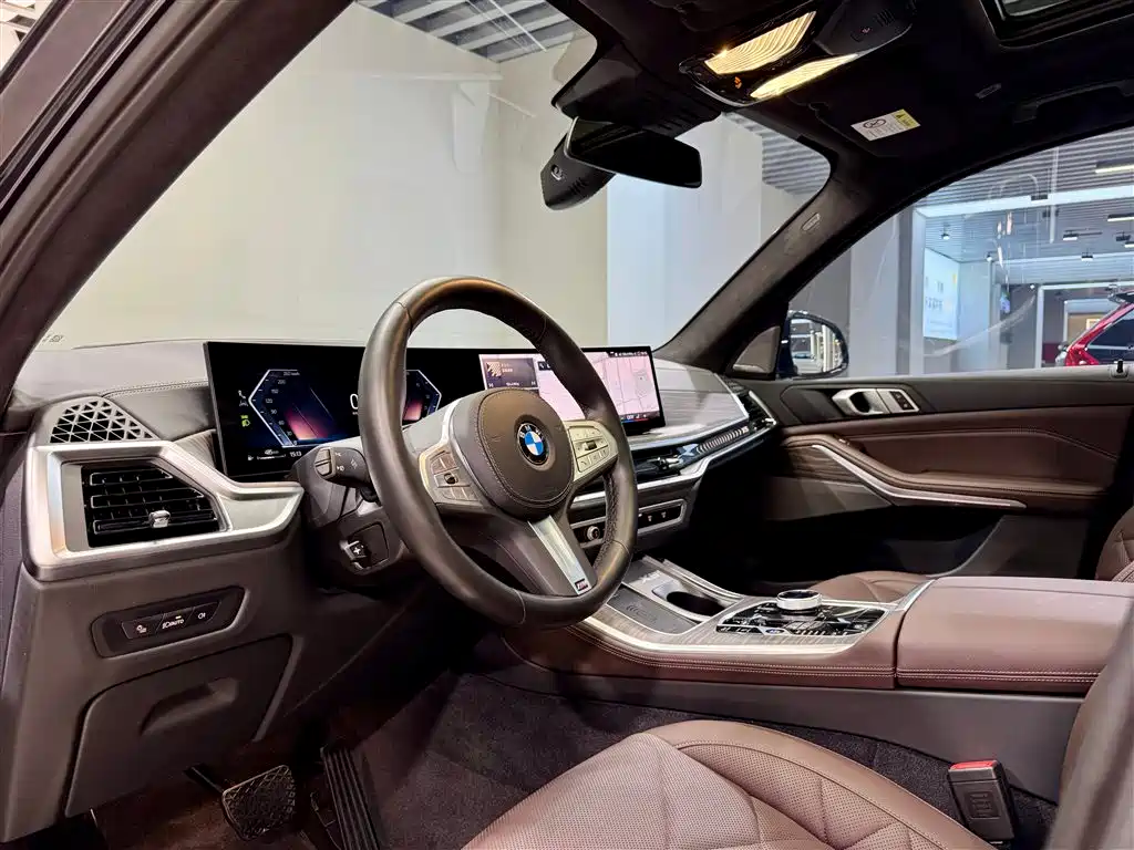 BMW X5 2023 xDrive 40Li M Sport Package фото 25