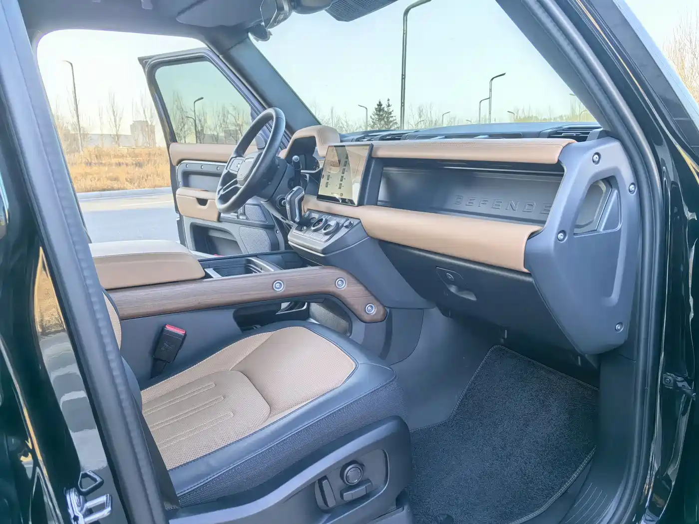 Land Rover Defender 2024 110 3.0T P400 X фото 14