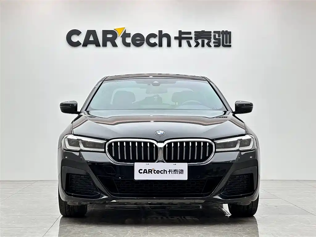 BMW 5 Series 2023 530Li Leading M Sport Package фото 7