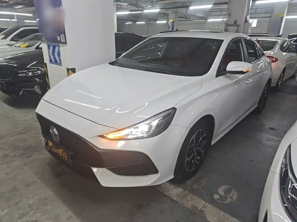 MG 5 2022 180DVVT CVT Youth Luxury Edition
